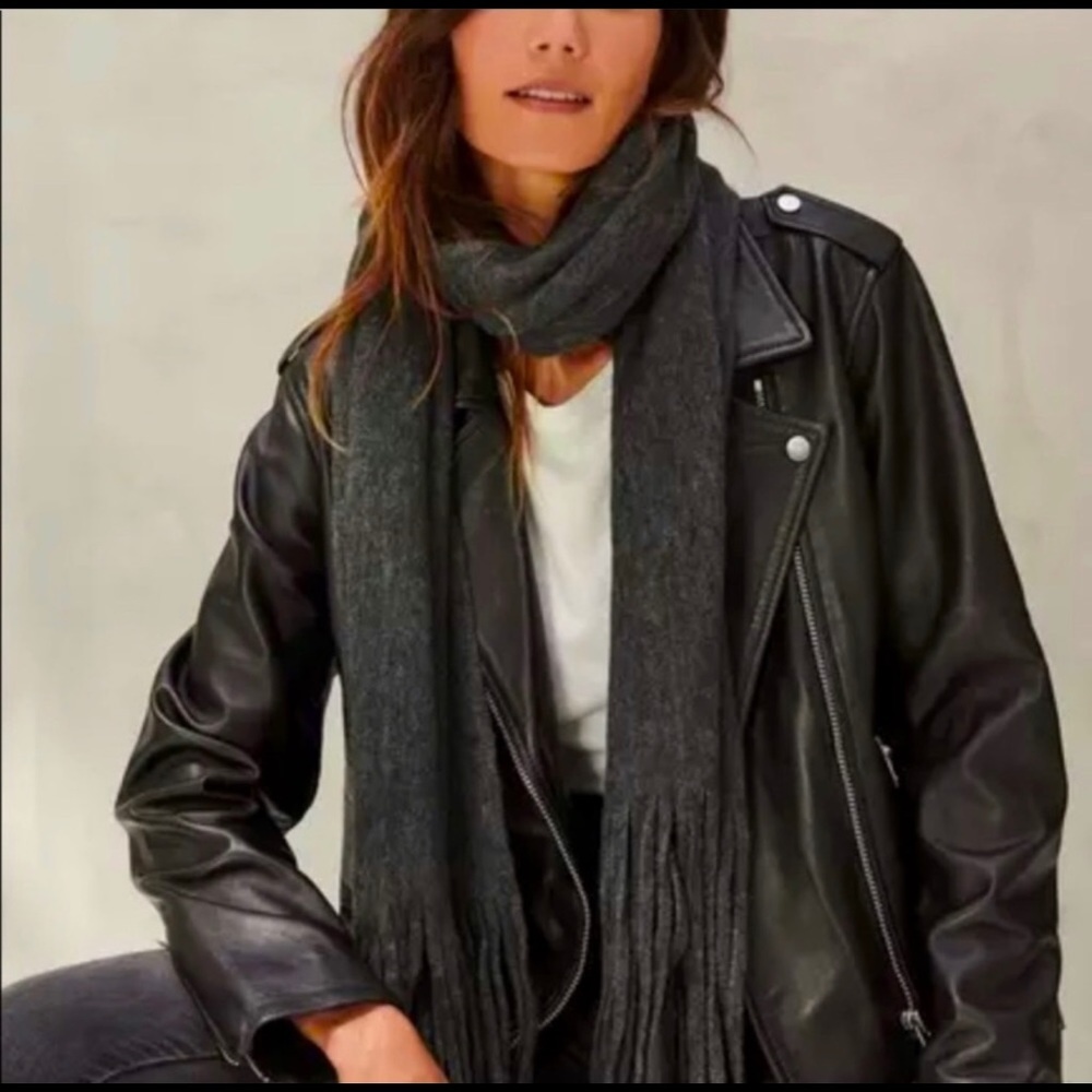NWT LUCKY BRAND Grey Marled Knit Scarf